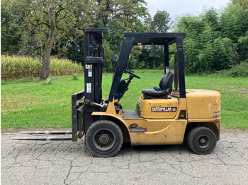 Diesel forklift CATERPILLAR DP