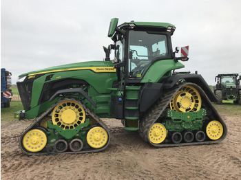 Farm tractor JOHN DEERE