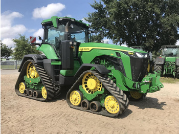 Farm tractor JOHN DEERE