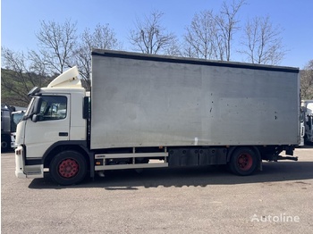 Curtainsider truck Volvo FM 330 R: picture 3