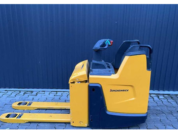 Pallet truck Jungheinrich ERE120: picture 4