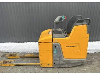 Pallet truck Jungheinrich ERE120: picture 2