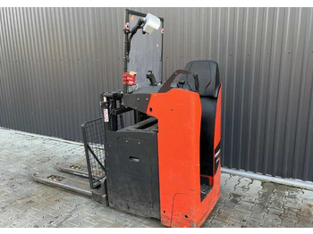 Stacker Linde D12S: picture 5