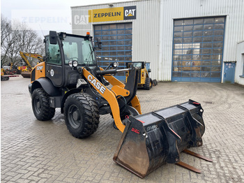 Wheel loader CASE