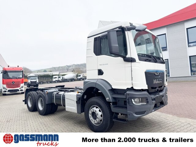 New Cab chassis truck MAN TGS 33.440 6x4 BB: picture 9