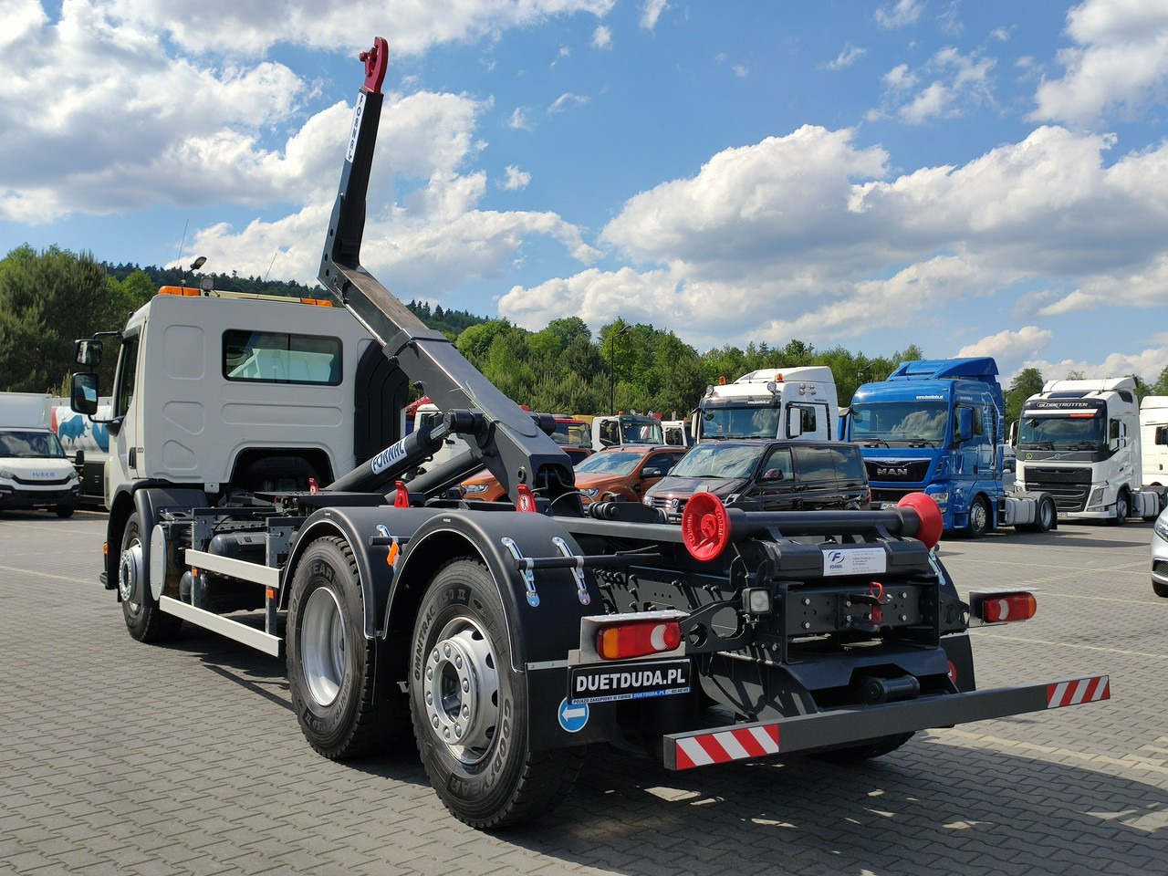 Hook lift truck Volvo FE 26.300 Hakowiec Napęd 6x2 Oś Skrętna: picture 14