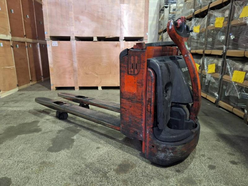 Pallet truck Fenwick T18: picture 11