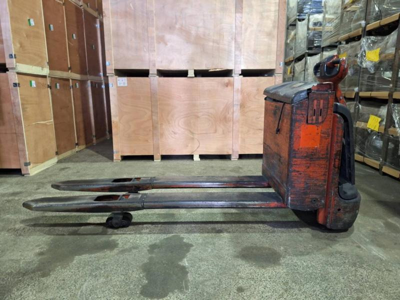 Pallet truck Fenwick T18: picture 9