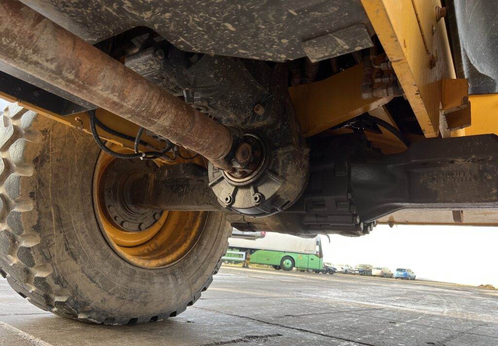 Wheel loader Volvo L45H: picture 15