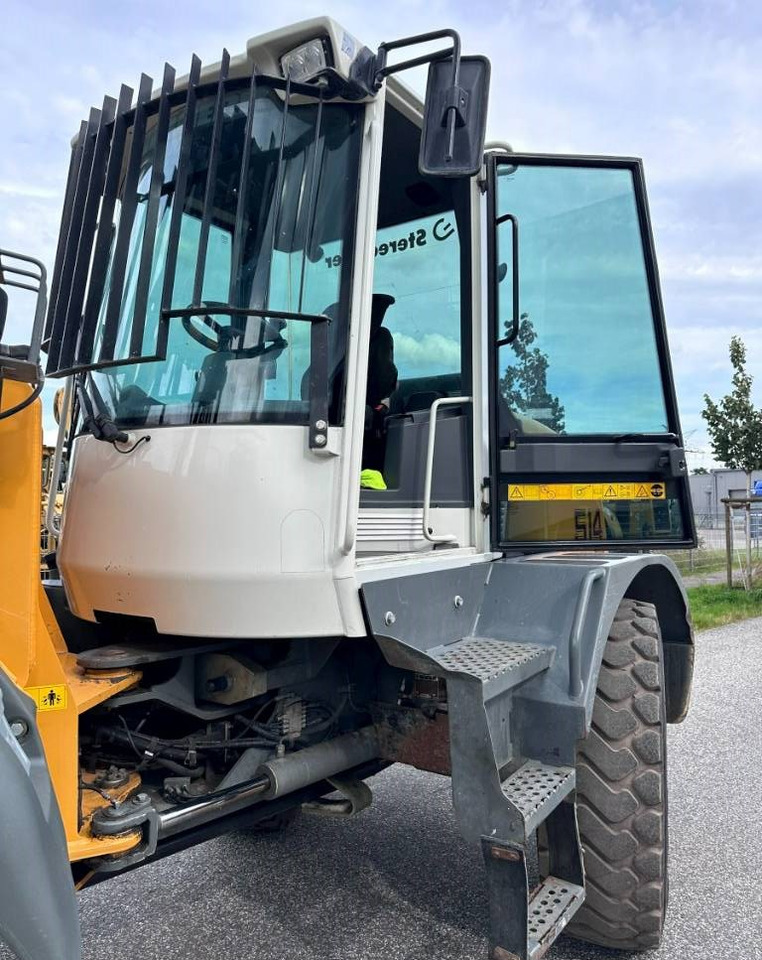 Leasing of Liebherr L 514 Stereo +30 Kmh Klima 3er Kreis Greifschaufel  Liebherr L 514 Stereo +30 Kmh Klima 3er Kreis Greifschaufel: picture 45