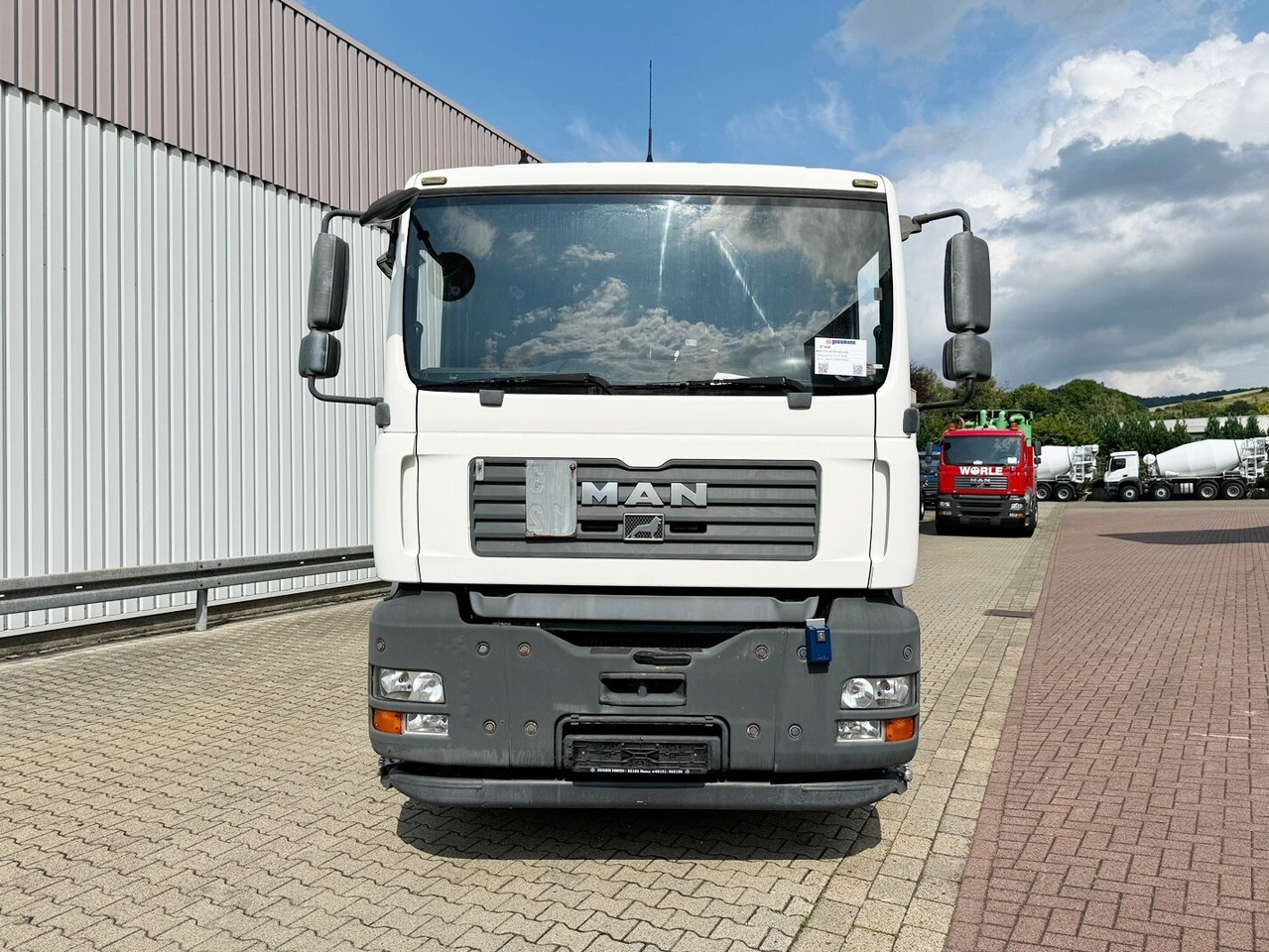 Leasing of MAN TGA 26.390 6X2-4 BL TGA 26.390 6X2-4 BL, Lenk-/Liftachse, Willig Tankaufbau ca. 20.000l, 3 Kammern MAN TGA 26.390 6X2-4 BL TGA 26.390 6X2-4 BL, Lenk-/Liftachse, Willig Tankaufbau ca. 20.000l, 3 Kammern: picture 8