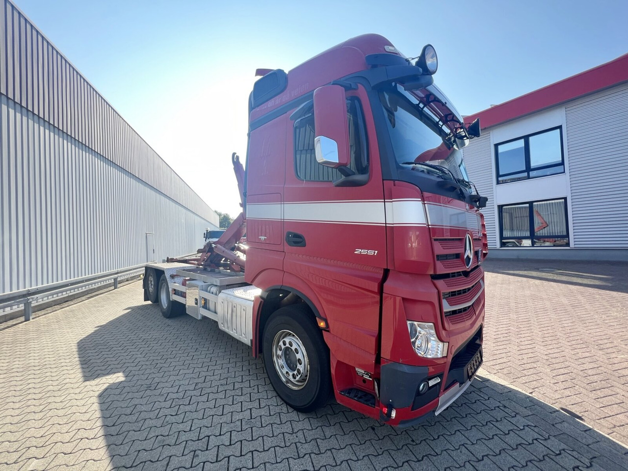 Hook lift truck Mercedes-Benz Actros 2551 L 6x2 Actros 2551 L 6x2/46, Retarder, Liftachse, BigSpace, Bi-Xenon: picture 9