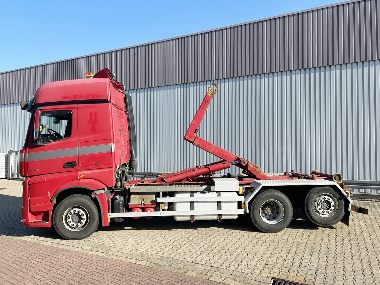 Hook lift truck Mercedes-Benz Actros 2551 L 6x2 Actros 2551 L 6x2/46, Retarder, Liftachse, BigSpace, Bi-Xenon: picture 13