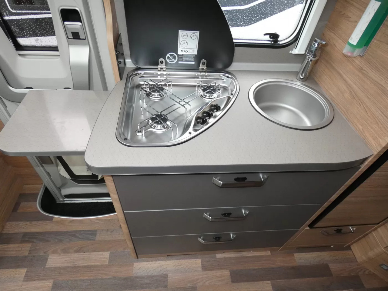 New Semi-integrated motorhome Weinsberg CaraCompact 640 MEG EDITION [PEPPER] #9376: picture 8