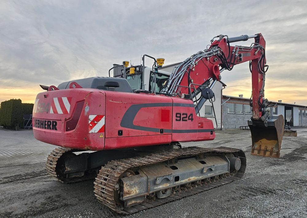 Crawler excavator Liebherr R 924 LC, 2016 ROK, SYSTEM TRIMBLE 3D: picture 12