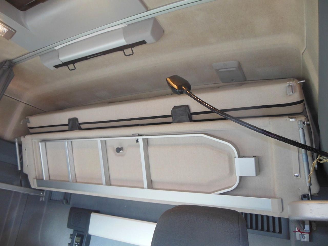 Leasing of Renault T520 HIGH, COMFORT, LOWDECK, TOP STAND!! Renault T520 HIGH, COMFORT, LOWDECK, TOP STAND!!: picture 9 Leasing of Renault T520 HIGH, COMFORT, LOWDECK, TOP STAND!! Renault T520 HIGH, COMFORT, LOWDECK, TOP STAND!!: picture 9