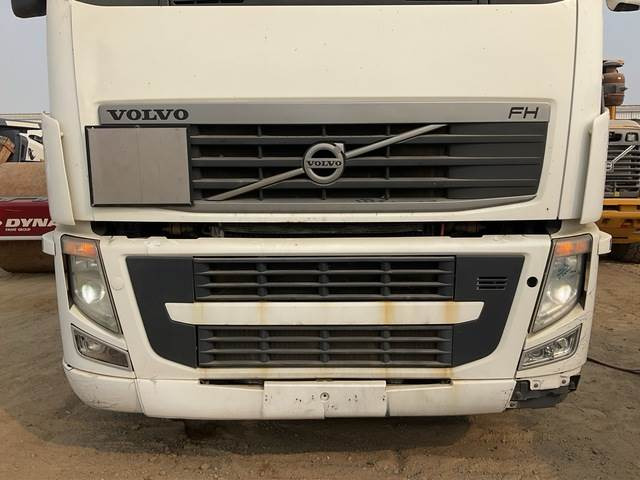 Cab chassis truck Volvo FH500: picture 14