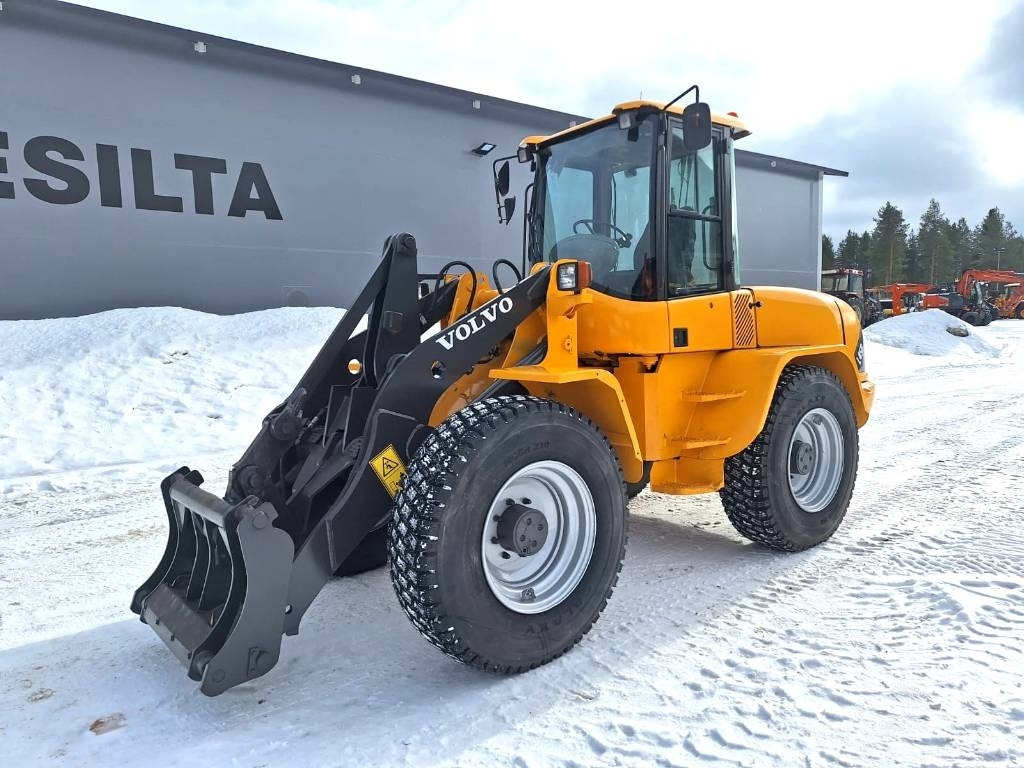 Wheel loader Volvo L45B UUDET RENKAAT: picture 9