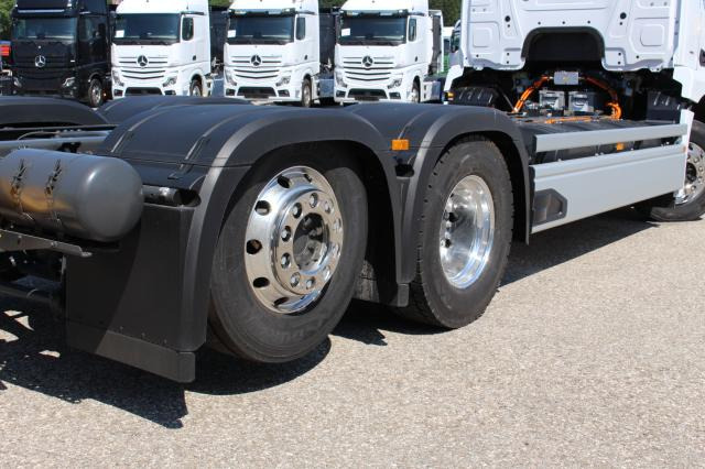 Cab chassis truck Mercedes-Benz eActros 300 L ENIN FÄHIG!: picture 6