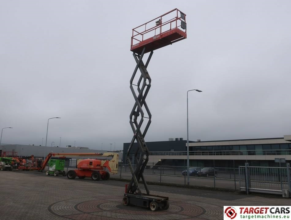 Leasing of SkyJack SJIII-3226 Electric 3226 Scissor Work Lift 990cm  SkyJack SJIII-3226 Electric 3226 Scissor Work Lift 990cm: picture 8