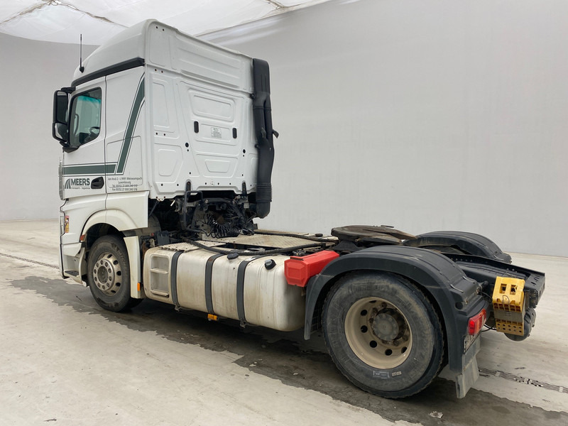 Tractor unit Mercedes-Benz Actros 1843: picture 7