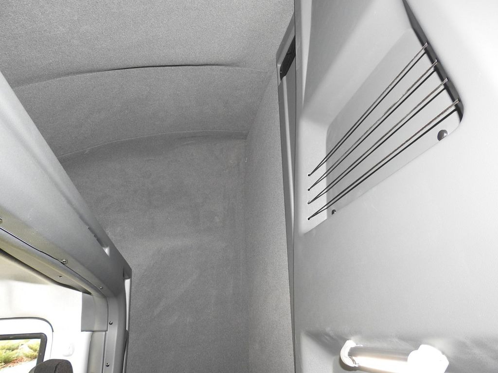 New Curtain side van, Combi van Iveco DAILY 35S18 PRITSCHE PLANE 10 PALETTEN WEBASTO: picture 29