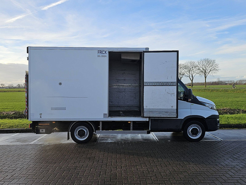 Refrigerated van Iveco Daily 35S18 Koelwagen Laadklep: picture 12