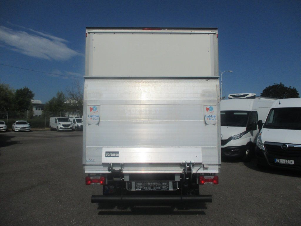 Box van Iveco Daily 35C16: picture 6