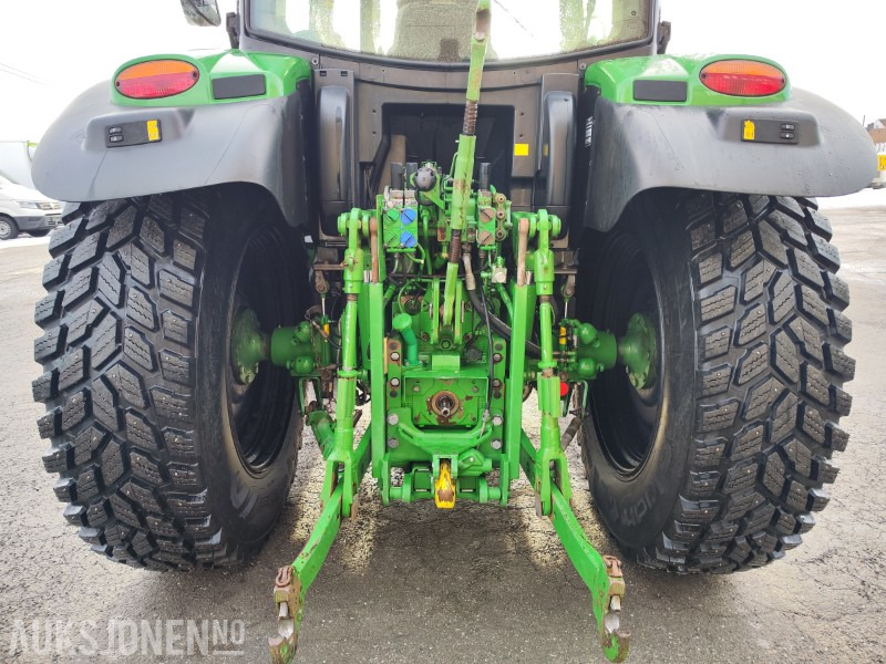 Farm tractor 2016 John Deere 6125R Traktor med lasteapparat: picture 9