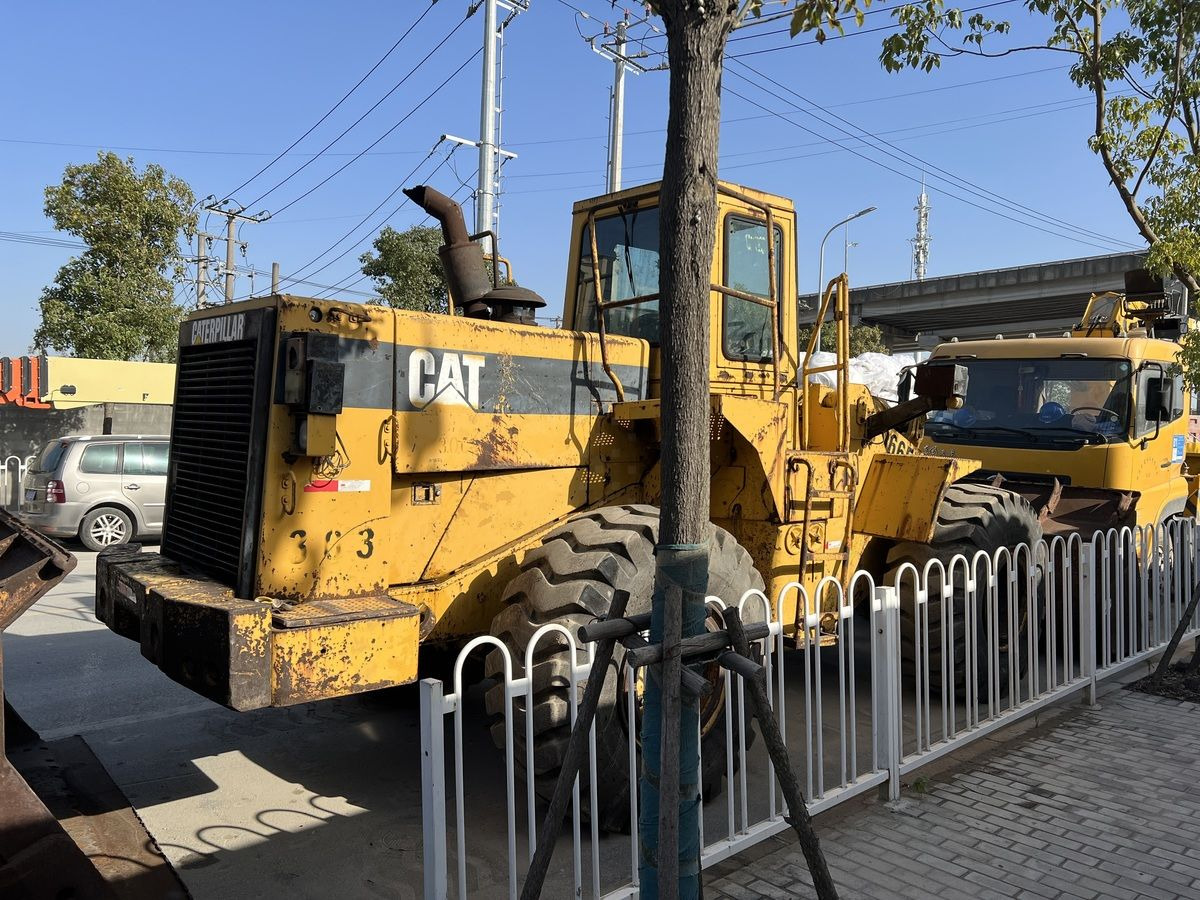 Wheel loader Caterpillar 966F: picture 6