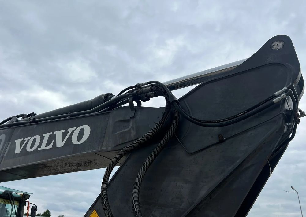 Crawler excavator Volvo EC 220 EL: picture 10