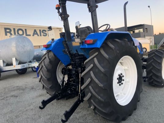 Farm tractor New Holland TL100A Tracteur: picture 13