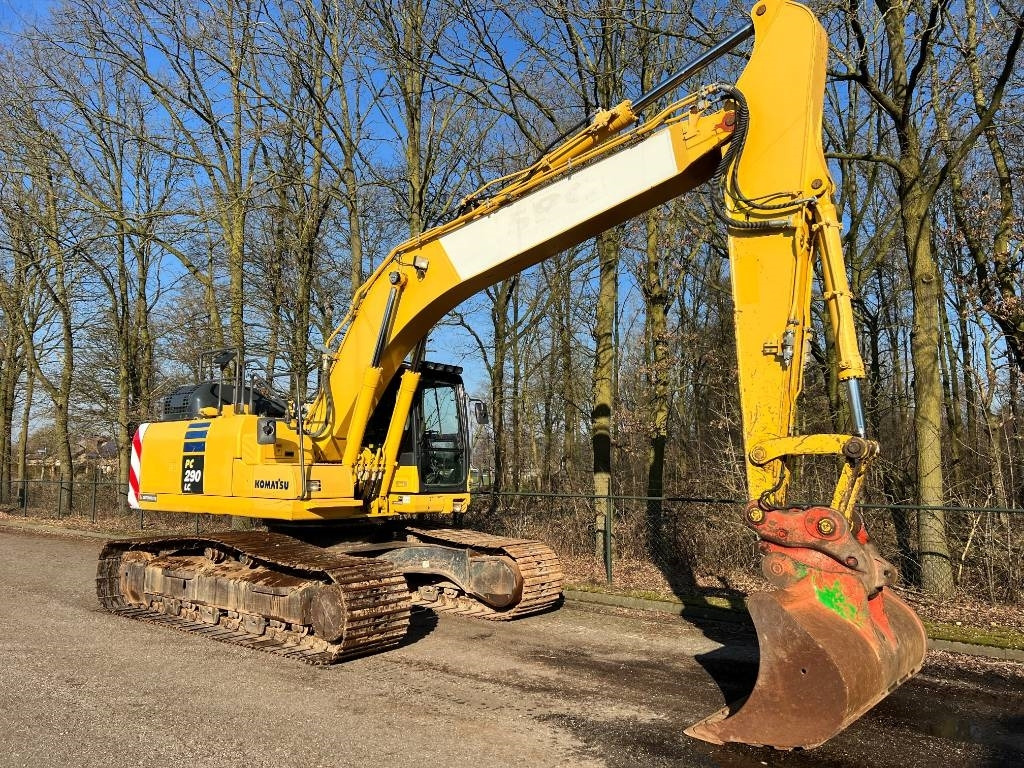 Crawler excavator Komatsu PC 290 LC-11: picture 6