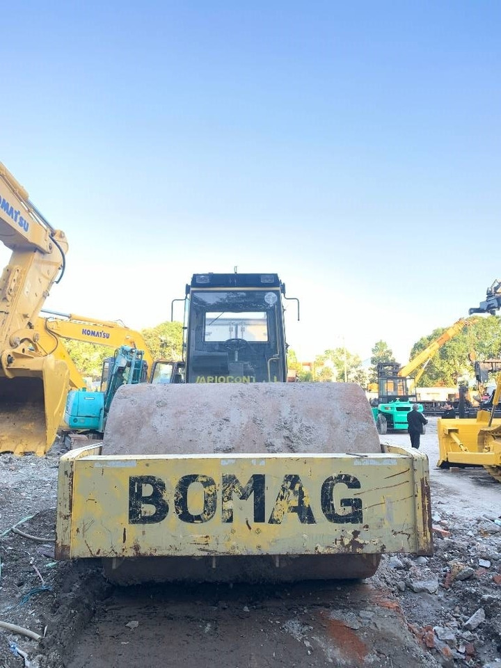 Road roller Bomag BW 225 D-3: picture 34