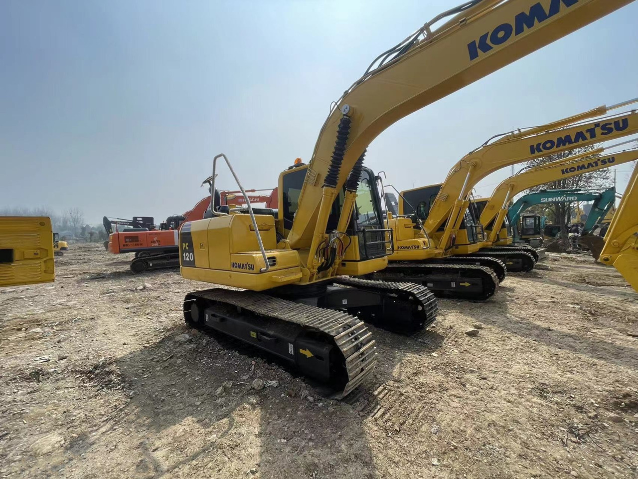 Crawler excavator KOMATSU PC120: picture 10