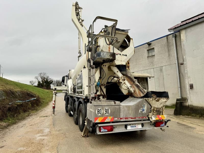 Concrete pump truck MAN TGS 35.420: picture 7