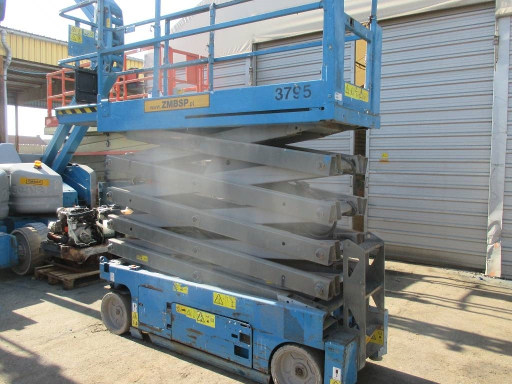 Scissor lift Genie GS 3232: picture 8