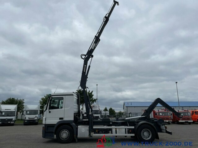 Hook lift truck, Crane truck Mercedes-Benz 1841L Abroller + Kran + FB 7.6m=1.2 t.: picture 11