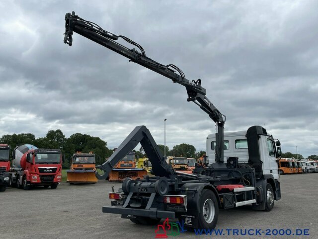 Hook lift truck, Crane truck Mercedes-Benz 1841L Abroller + Kran + FB 7.6m=1.2 t.: picture 12