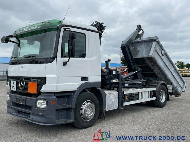 Hook lift truck, Crane truck Mercedes-Benz 1841L Abroller + Kran + FB 7.6m=1.2 t.: picture 16