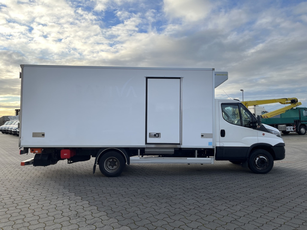 Refrigerated van Iveco 70C18 Daily  Tiefkühlkoffer mit Ladebordwand: picture 12