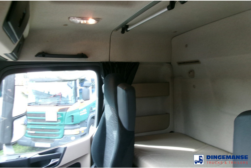 Tractor unit Mercedes-Benz Actros 1843 4x2 Euro 6 / ADR + PTO: picture 15