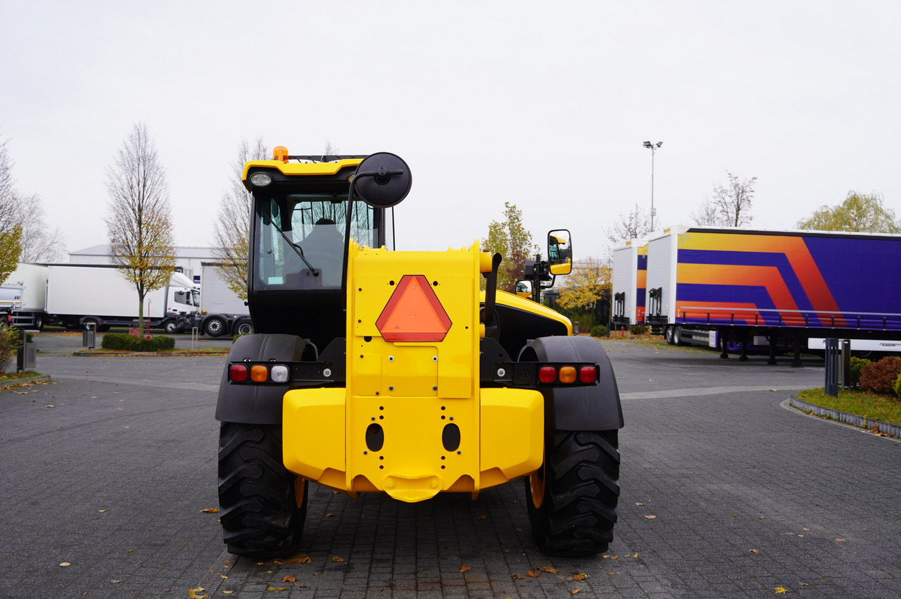 Wheel loader JCB 560-80 / 6 ton lifting capacity / power 146 HP: picture 14