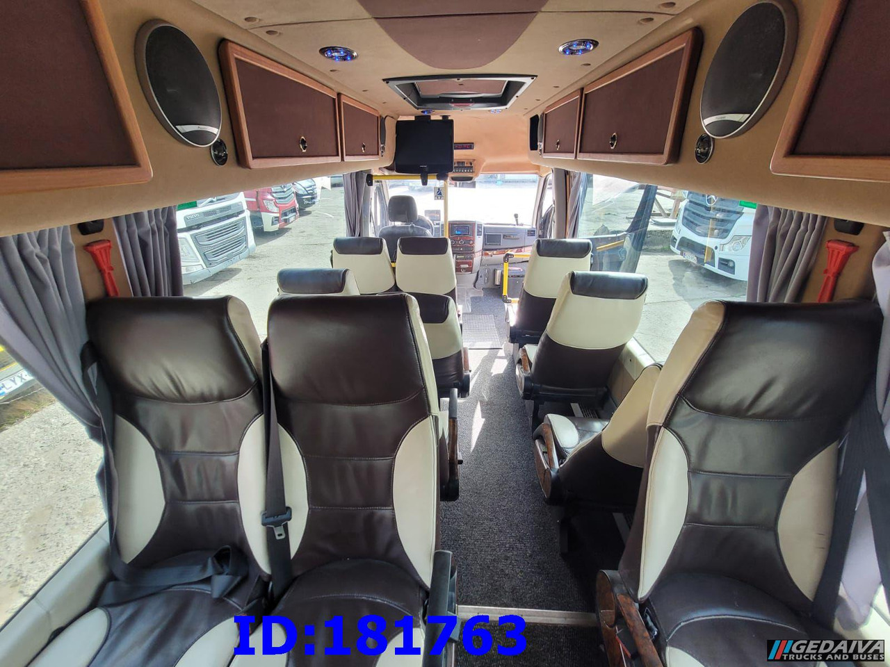 Coach MERCEDES-BENZ Sprinter 518 - VIP - 17 Seater: picture 20