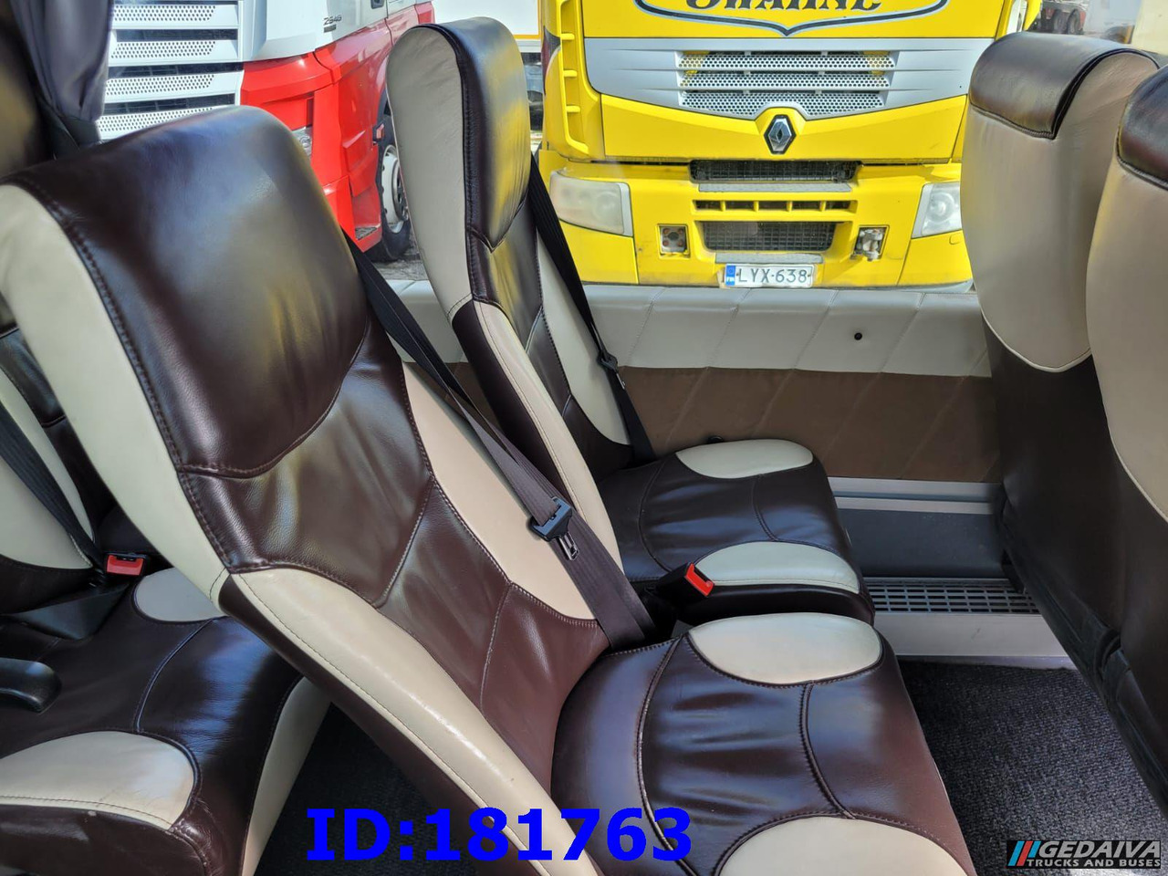 Coach MERCEDES-BENZ Sprinter 518 - VIP - 17 Seater: picture 18