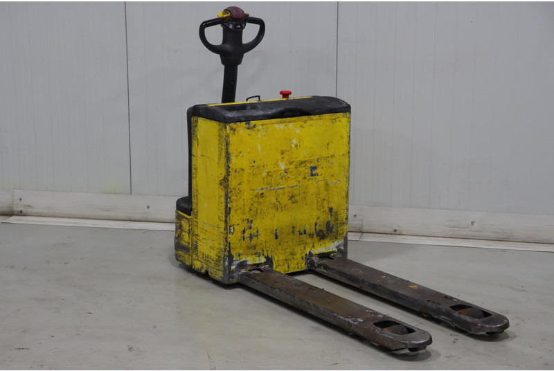 Pallet truck Komatsu MWP18-1R: picture 1