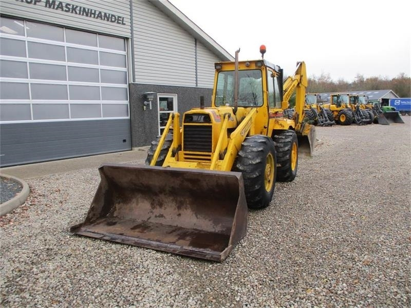 Backhoe loader Hydrema 805: picture 8