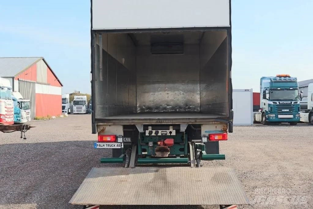 Refrigerator truck Volvo FM-440 6*2 Serie 8137: picture 12