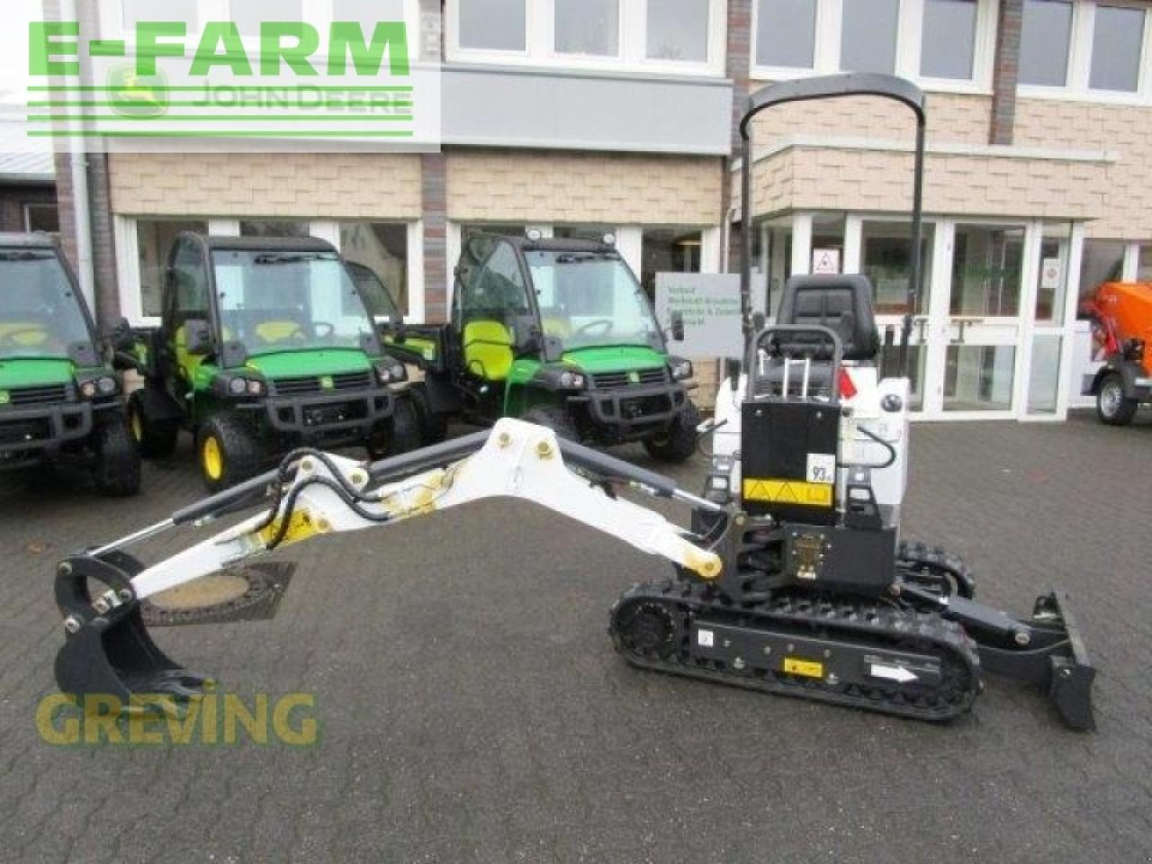 Farm tractor Bobcat e08 aktion: picture 9