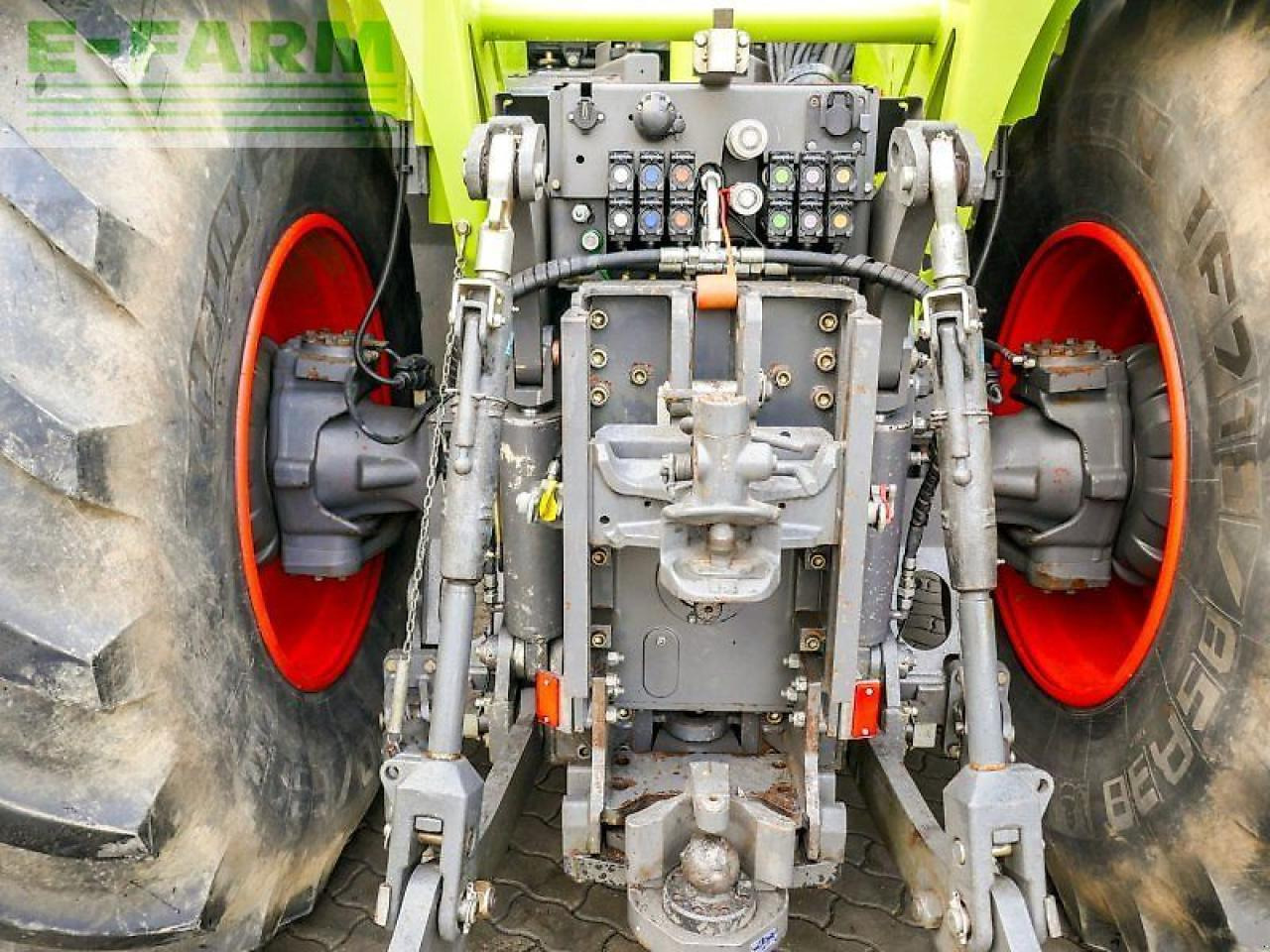 Farm tractor CLAAS xerion 4500 trac vc TRAC VC: picture 10